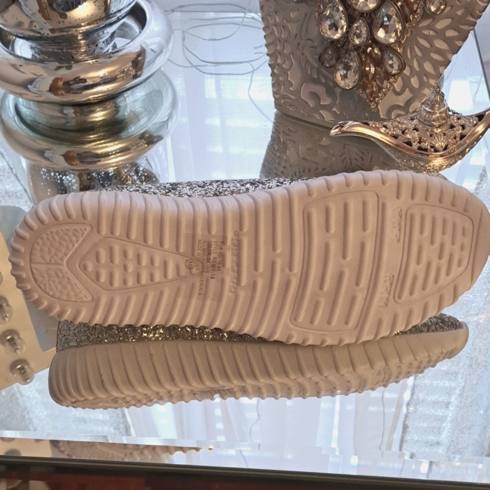 NWOT Silver sequin sneakers - Picture 4 of 6